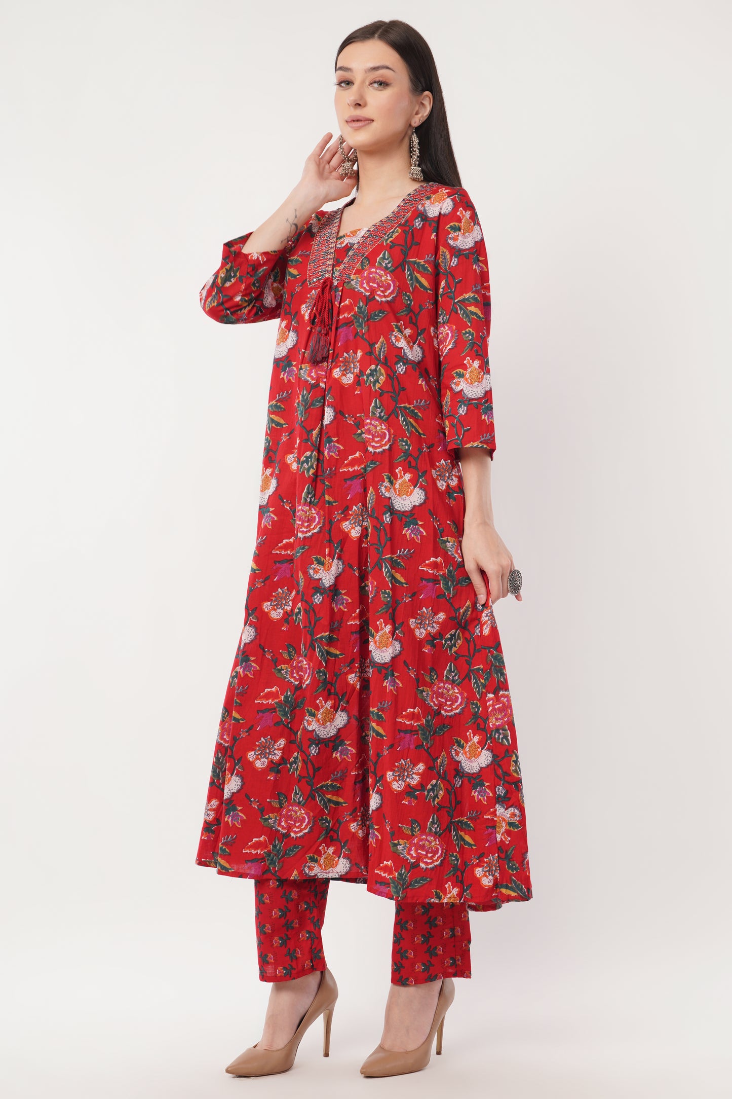 Siya's Women's Floral Print Kurta Set with Pant and  Dupatta, Red , V-Neck, 3/4 Sleeve